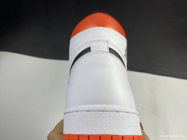 Electro High Jordan Orange Air 1 555088-180 Retro 0630